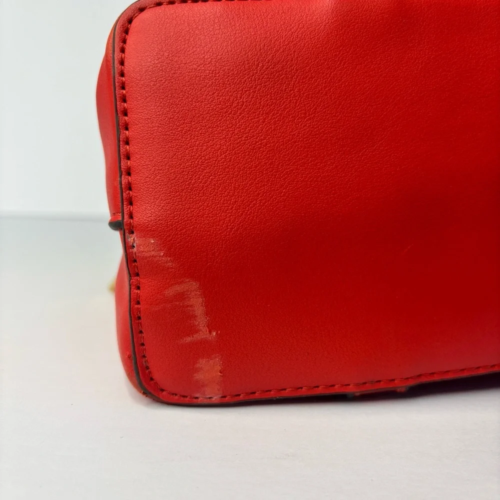 Steve Madden Satchel Messenger Crossbody Bag Crimson Red PU Leather Gold‎ Accent